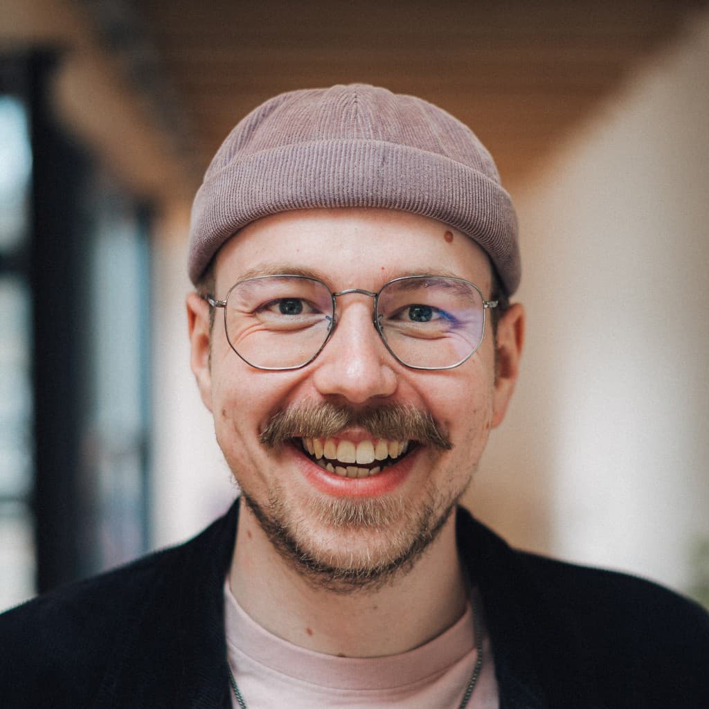 Porträtfoto von Bastian Schöning